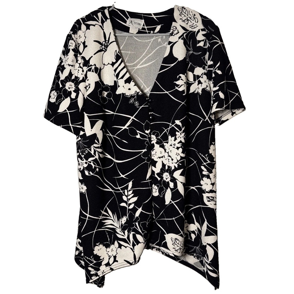 VTG K Studio Womens 18W Black White Floral Stretch Tunic Top V Neck Made USA